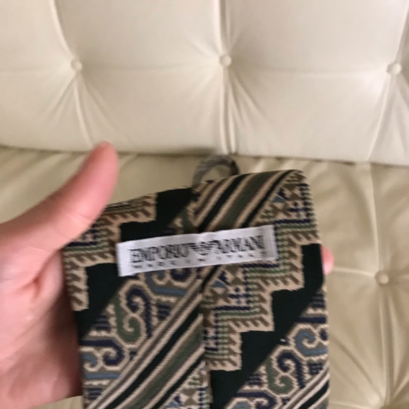 Giorgio Armani Silk Men’s Tie - Picture 4 of 5